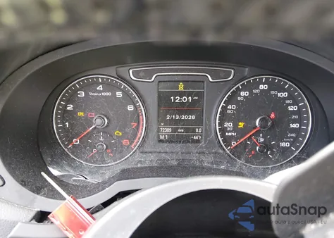 2015 Audi Q3 2.0T Premium Plus z USA, uszkodzony, nr VIN WA1GFCFSXFR006250